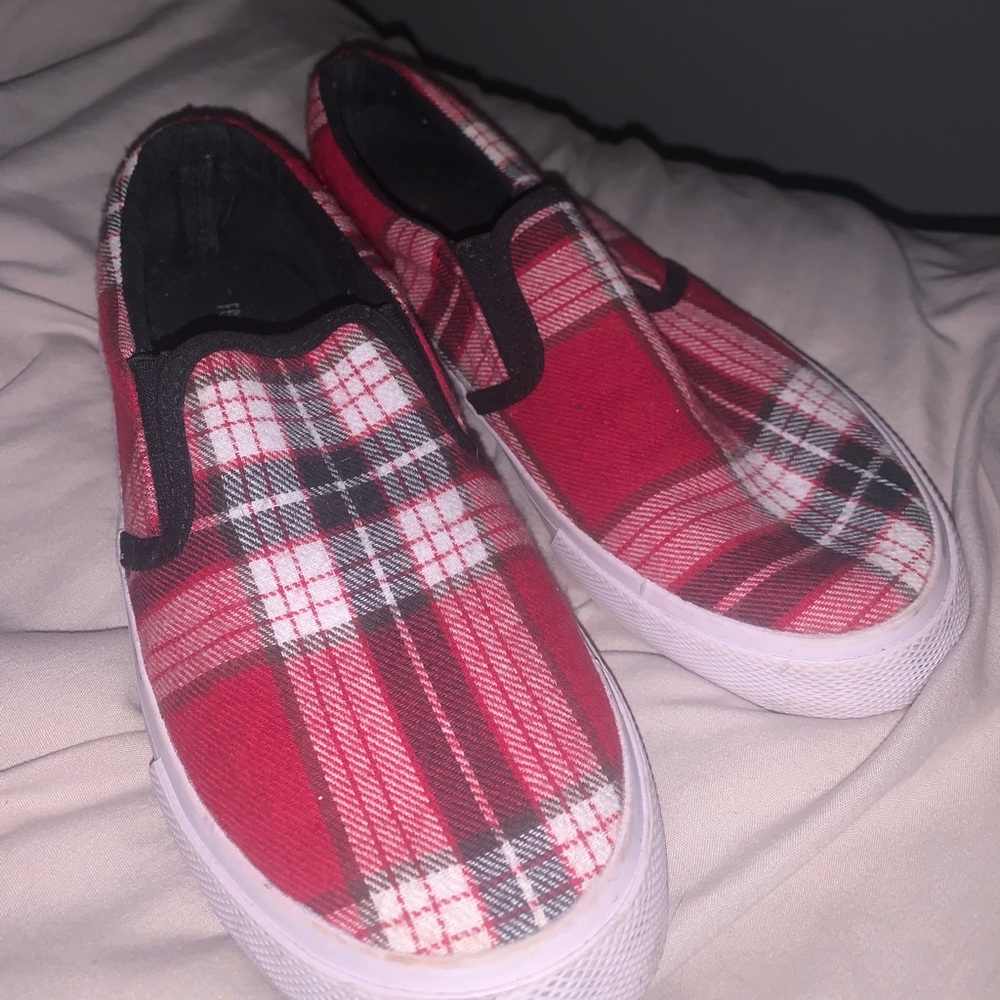 Sneakers - Picture 2 of 2